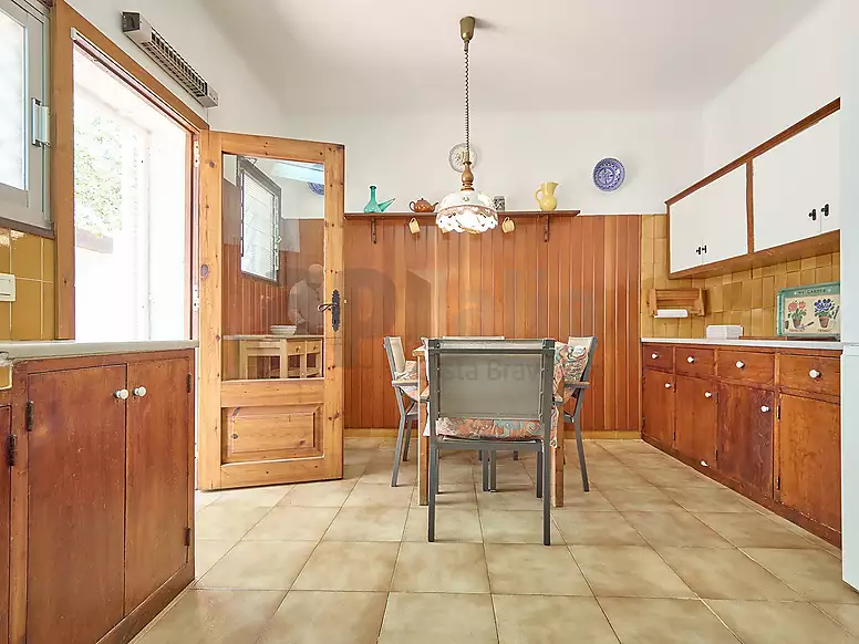 Villa con gran potencial, 2.000 m  de parcela y espacios sin límites en Los Pinares