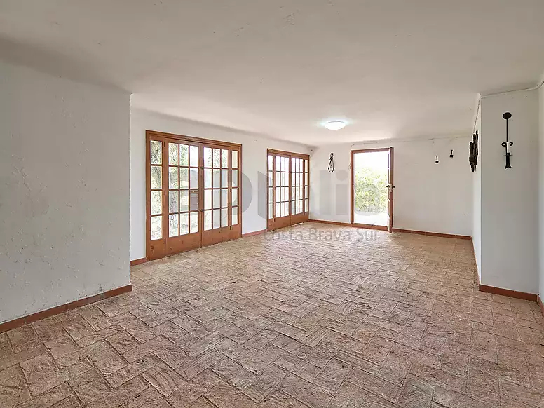 Villa con gran potencial, 2.000 m  de parcela y espacios sin límites en Los Pinares