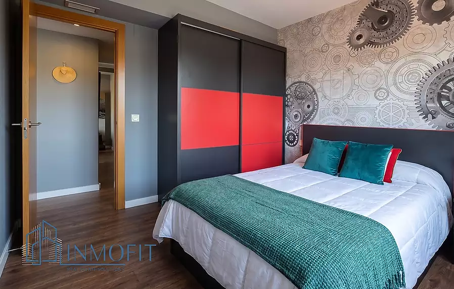 Magnificent 3-Bedroom Apartment with Terrace, Parking, and Storage Room in Mas Florit, Blanes.