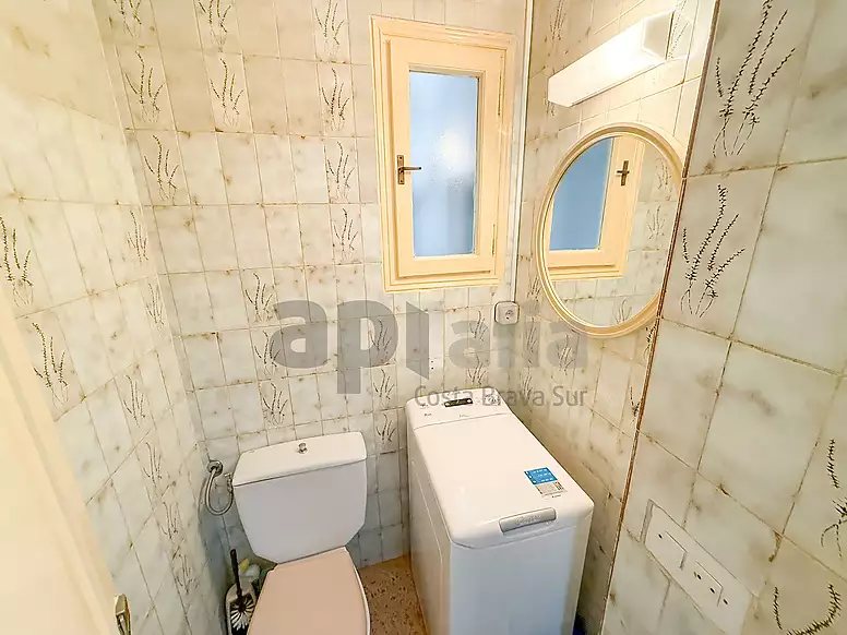 APARTAMENTO FUNCIONAL A POCOS PASOS DE LA PLAYA DE LLORET DE MAR