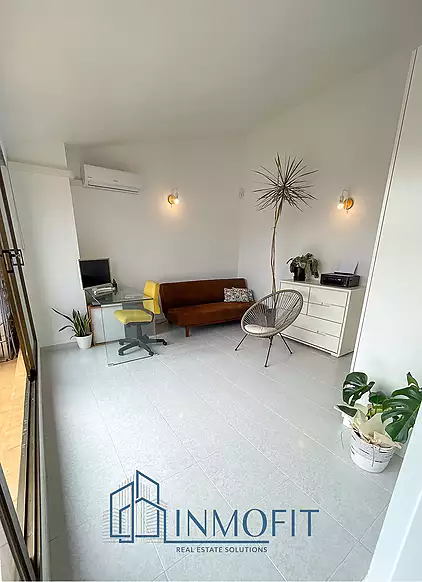 Bright Duplex with Large Terrace and Pool in Pineda de Mar, Perfect for Your New Life!
