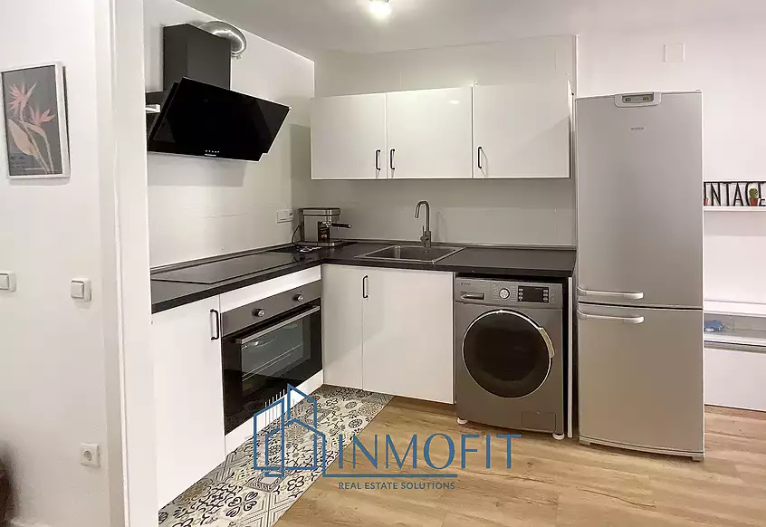 Apartment with Tourist License and Sea Views in Pineda de Mar