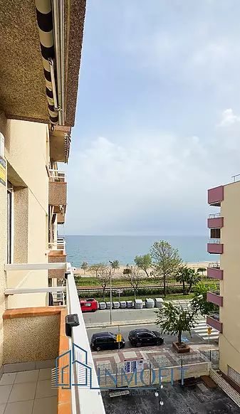 Apartment with Tourist License and Sea Views in Pineda de Mar