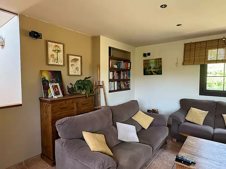 EXCLUSIVE HOUSE IN AN IDYLLIC ALT EMPORDÀ RESIDENTIAL AREA