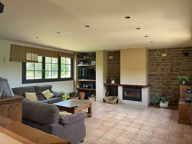 EXCLUSIVE HOUSE IN AN IDYLLIC ALT EMPORDÀ RESIDENTIAL AREA