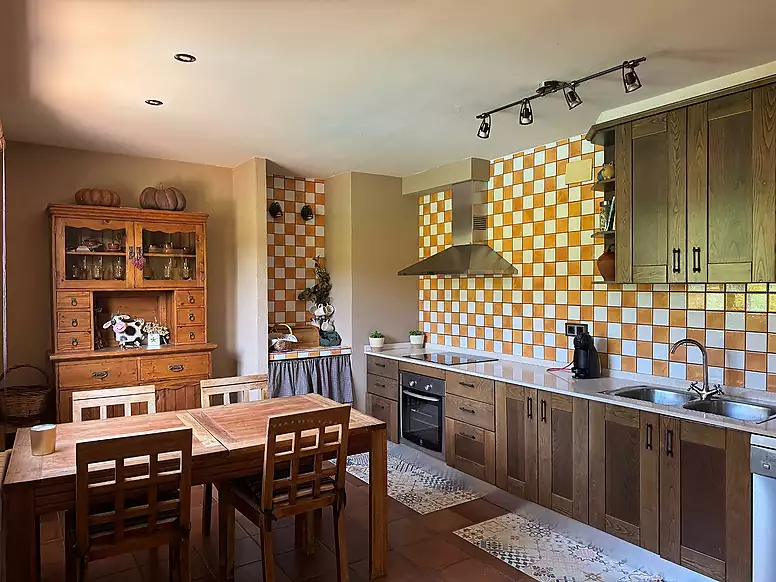 EXCLUSIVE HOUSE IN AN IDYLLIC ALT EMPORDÀ RESIDENTIAL AREA