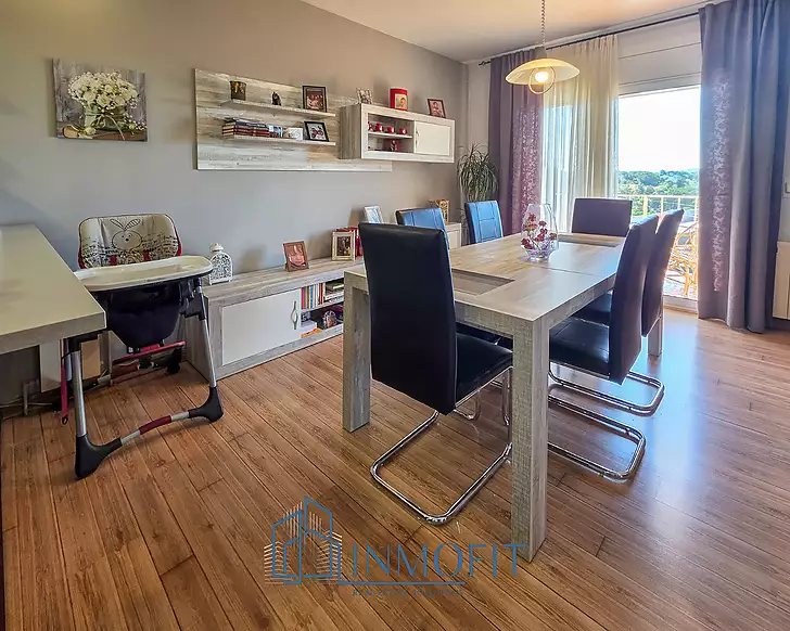 House with two independent apartments in Tordera - Ideal investment