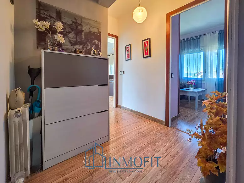 House with two independent apartments in Tordera - Ideal investment