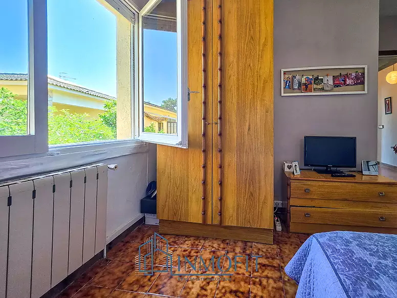 House with two independent apartments in Tordera - Ideal investment