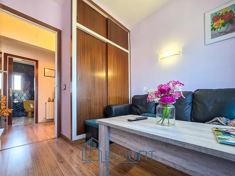 House with two independent apartments in Tordera - Ideal investment