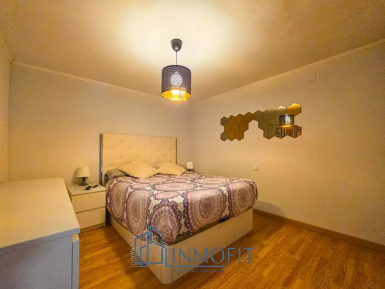 House with two independent apartments in Tordera - Ideal investment